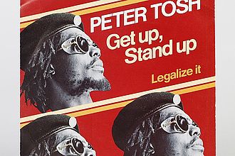 Ausstellungsobjekt: Vinylplatte von Peter Tosh, Get up, Stand up, 1977. 