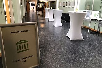 Impression vor Beginn des Alumni-Treffens. © HTW Berlin / Bertold Jentsch