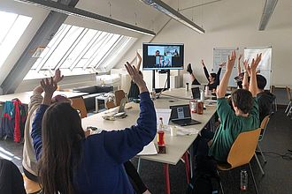 Finale Themenabstimmung - Der Hochzeitszug wird gewählt. © HTW Berlin / Ida Heuer