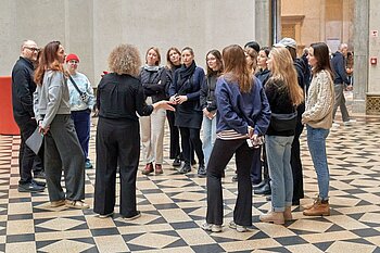 Führung in der Dauerausstellung des Museum of Fine Art. © HTW Berlin/ Thomas Kämpfe Führung in der Dauerausstellung des Museum of Fine Art. © HTW Berlin/ Thomas Kämpfe