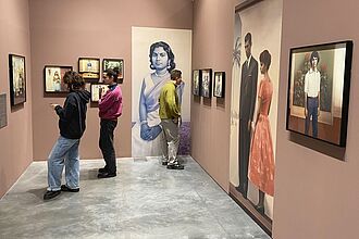 Besichtigung der gemeinnützigen Foto- und Kunstgalerie Autograph, London-Exkursion 2026. © HTW Berlin/ Tobias Nettke