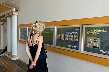Erste Plakatserie für die Ausstellung „Green Planet Berlin” im Alice - Museum für Kinder. © HTW Berlin/Wiebke Dane
